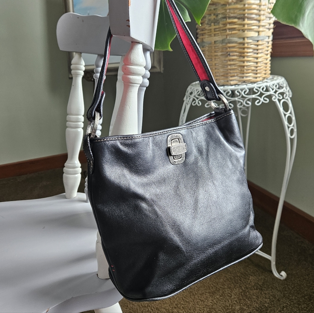 The SAK Leather Hobo Shoulder Bag - Picture 13 of 14